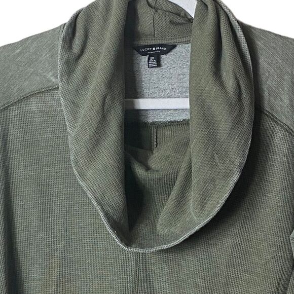 Lucky Brand Wm’s Sz Sm Olive Green Cowl Neck Oversized Relaxed Thermal Shirt - Picture 2 of 4
